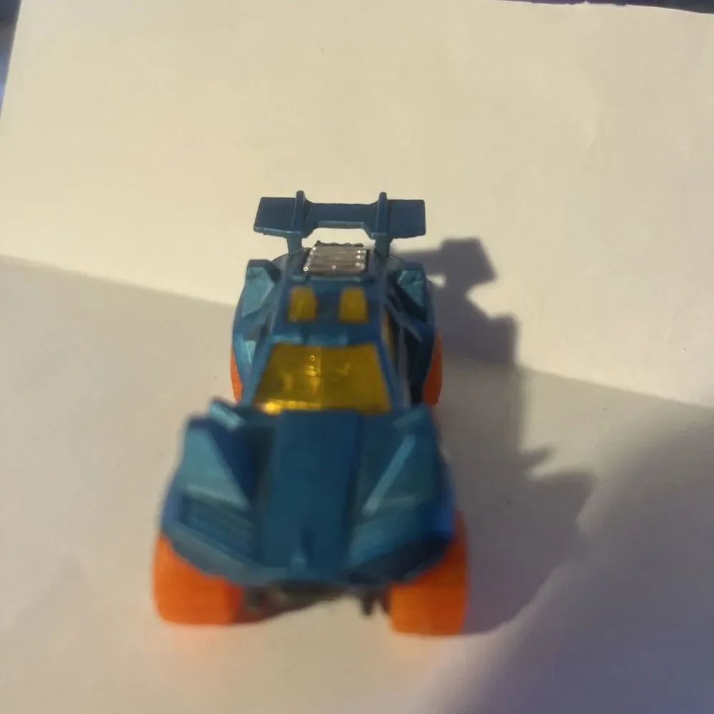 Hot Wheels Quicksand Blue 1:64 Scale